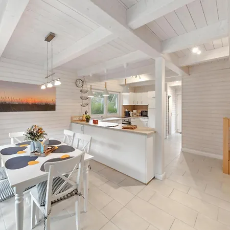 Dom wakacyjny Stunning In Krems Iiwarderbrueck Gols