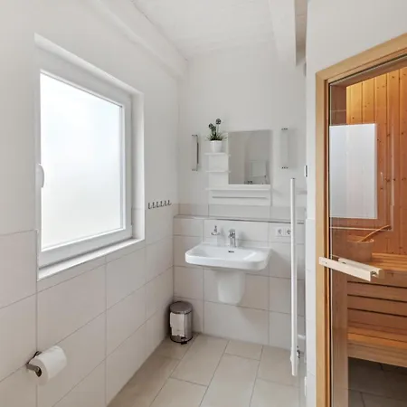 Stunning In Krems Iiwarderbrueck Dom wakacyjny Gols